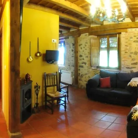 Sitio De Constanzana 펜션 Bernardos